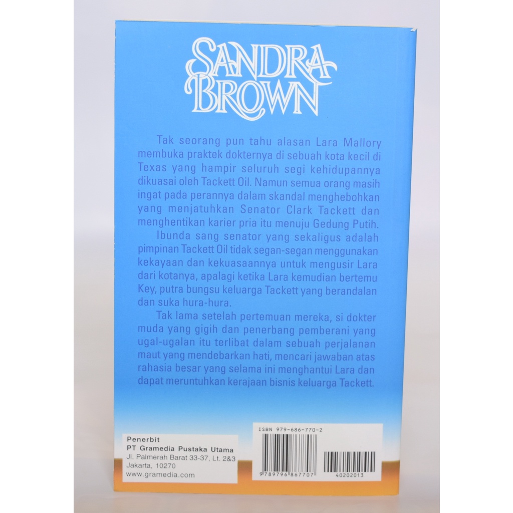 NOVEL SANDRA BROWN - WHERE THERE`S SMOKE (PENCARIAN)