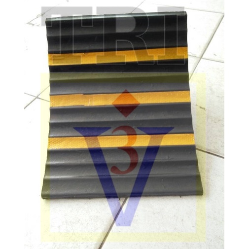 ganjalan ban truk,rubber wheel chock,Wheel chock Dok Pemuatan