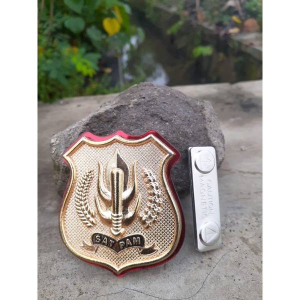 Pin Lencana Kewenangan Security Satpam Akrilik Magnet