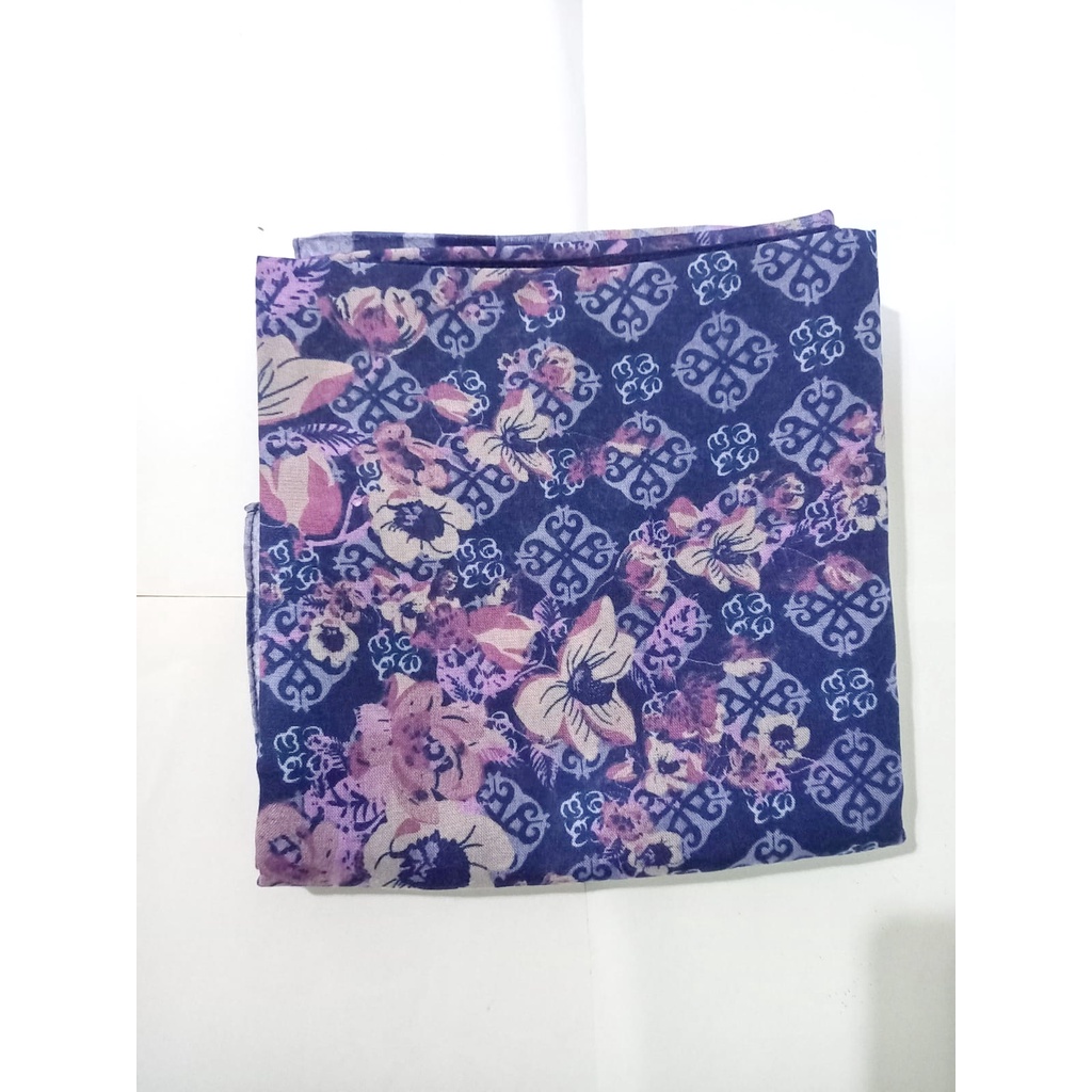 Kerudung Segi Empat Hijab Motif Essential Scarft Jahit Tepi Kelim Motif 8 - SNC