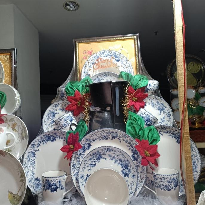 

Parcel Lebaran/Natal/Tahun Baru/Imlek - Dinner Set Sango + Coffe Maker