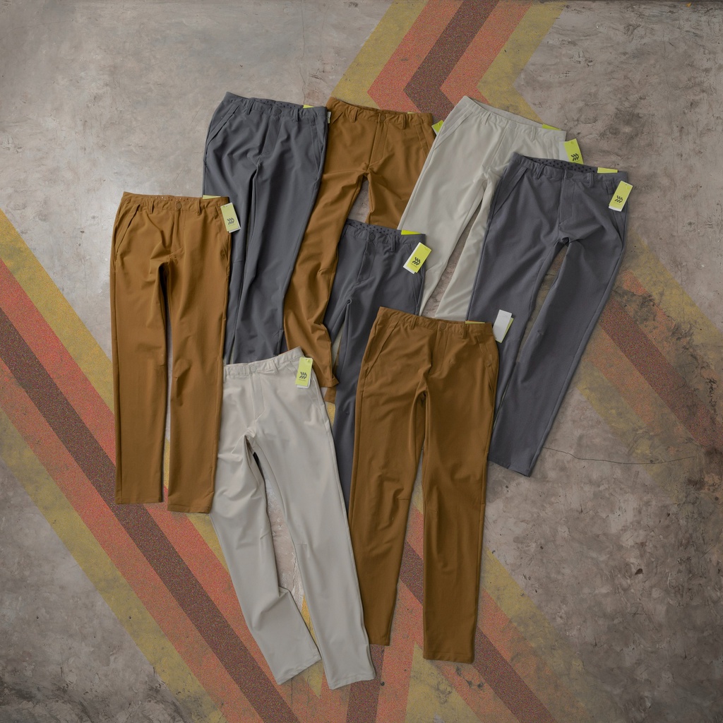 Celana Chino All in Motion Hybrid Slim Fit Travel Pants