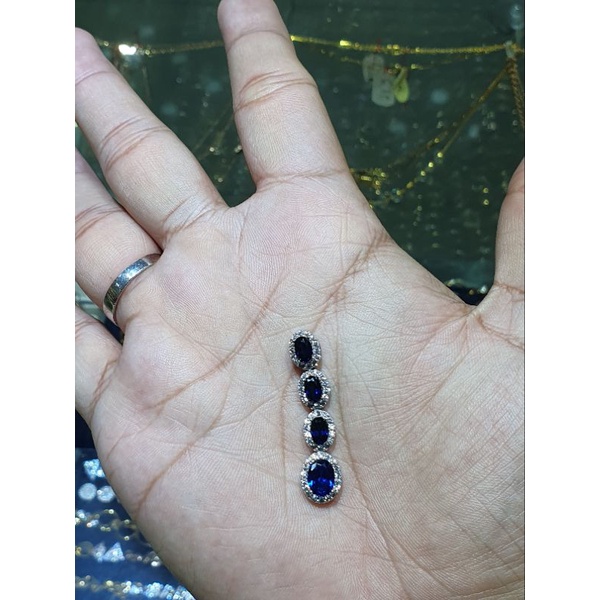 liontin juntai mata biru deret empat emas putih 750