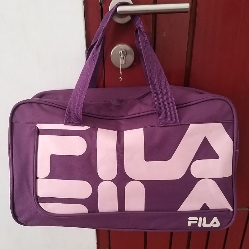 Fila tas duffle preloved