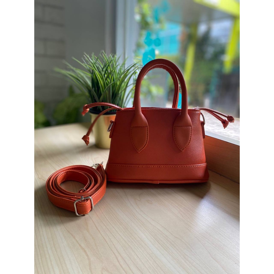 LADYBUG  Bag Original by Andari 10 - 16 HARI Tas Selempang Wanita