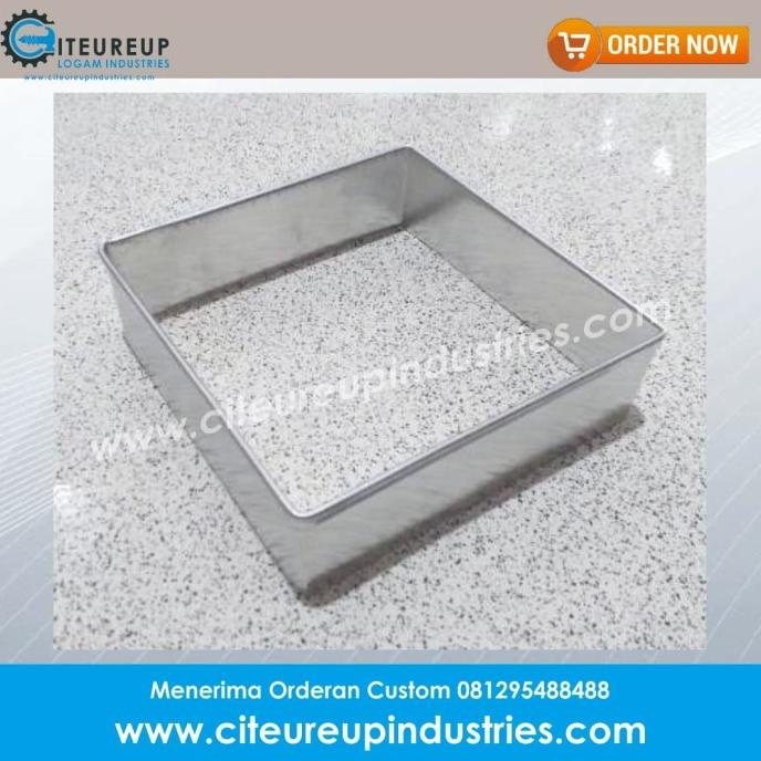 RING ROTI / RING NASTAR TAIWAN / RING CUTTER / RING BURGER 10x10x3 CM