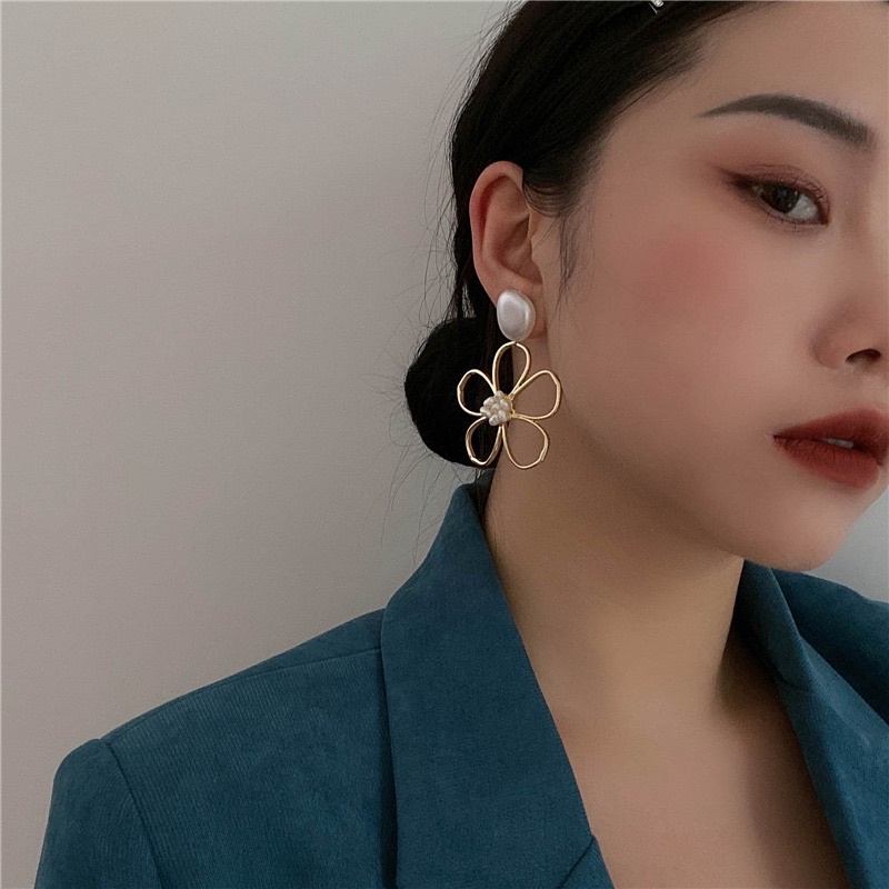 Anting E381 Gantung Bahan Alloy Model bunga dengan Rumbai untuk Wanita