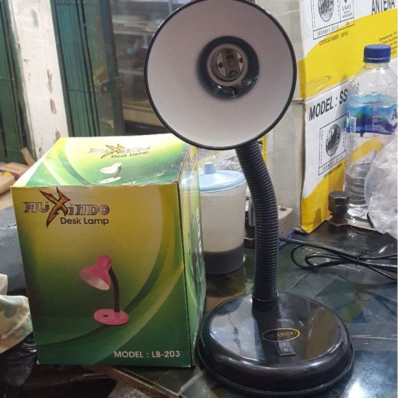 lampu belajar muxindo LB-203