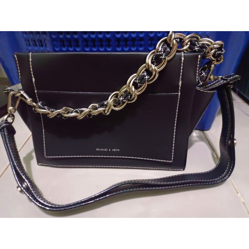 tas Charles & Keith