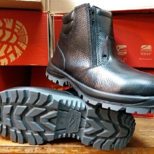 SEPATU SAFETY CHEETAH 7111H / SAFETY CHEETAH 7111H / SEPATU SAFETY CHEETAH / SEPATY SAFETY / SEPATU 
