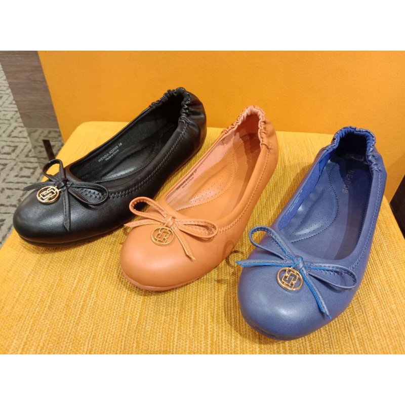 BE-BOB  Flat shoes New
