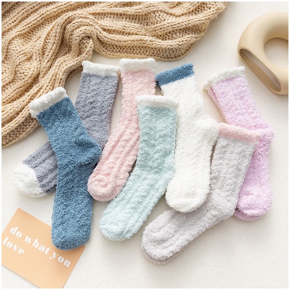 Kaos Kaki Wool Wanita Musim Dingin