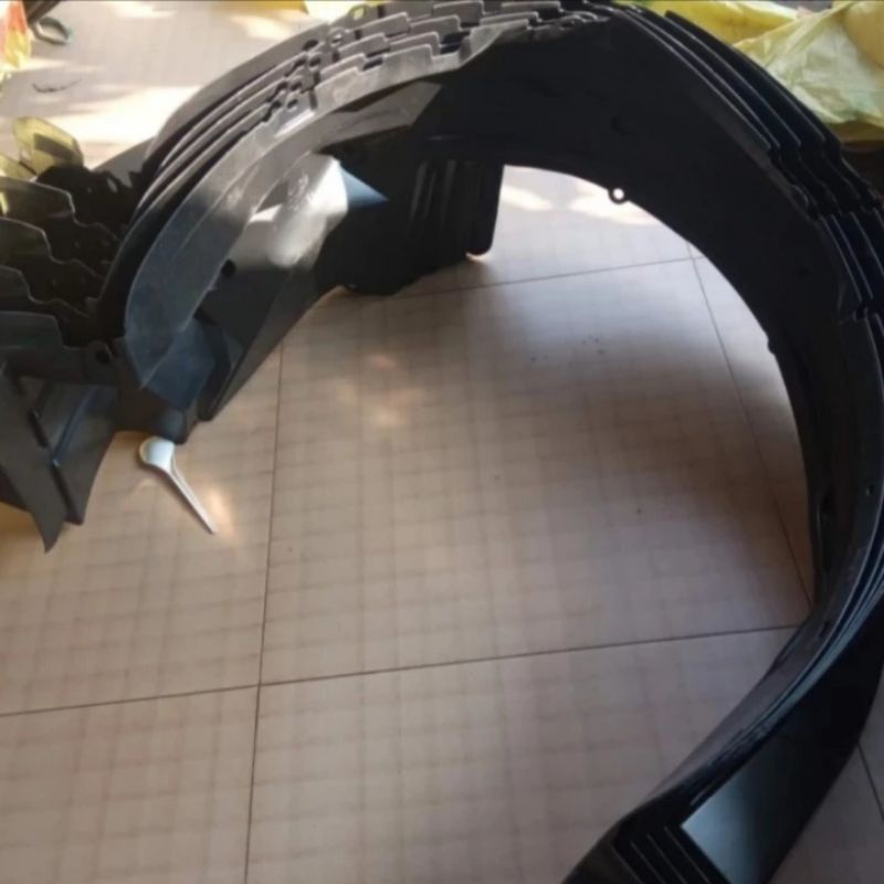 Liner Fender Ban depan Toyota INNOVA REBORN 2016 - 2022 ORIGINAL