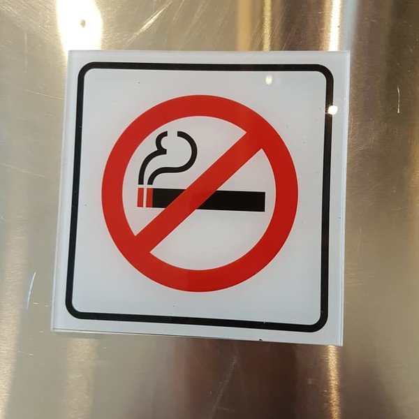 dilarang merokok no smoking 10 cm x 10 cm plus perekat tinggal pasang