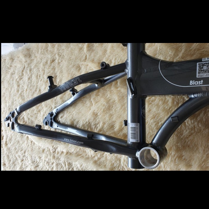 Frame set fnhon Tornado Black Gold 20 22 inch + Handlepost