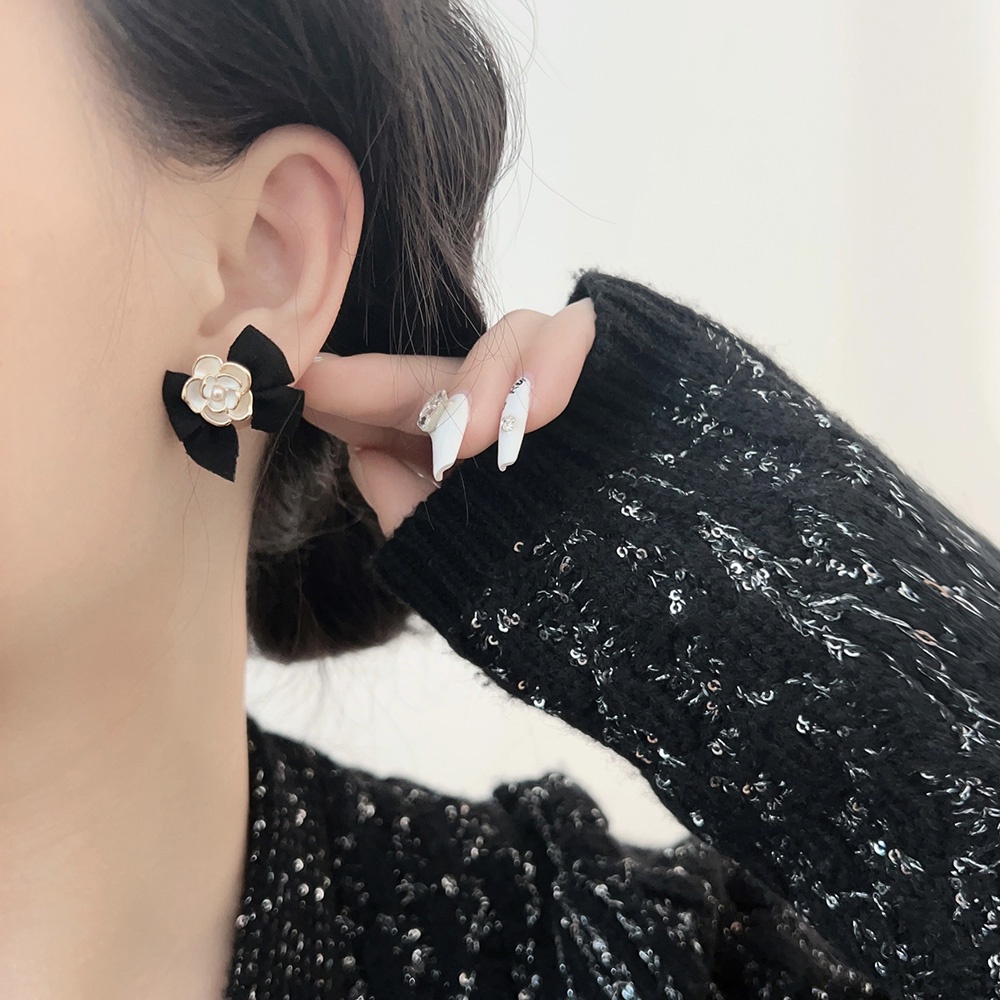 [COD Tangding] Retro Camellia Ikatan Simpul Anting Wanita Gadis Elegan Ringan Mewah Studs Earring Jewelry