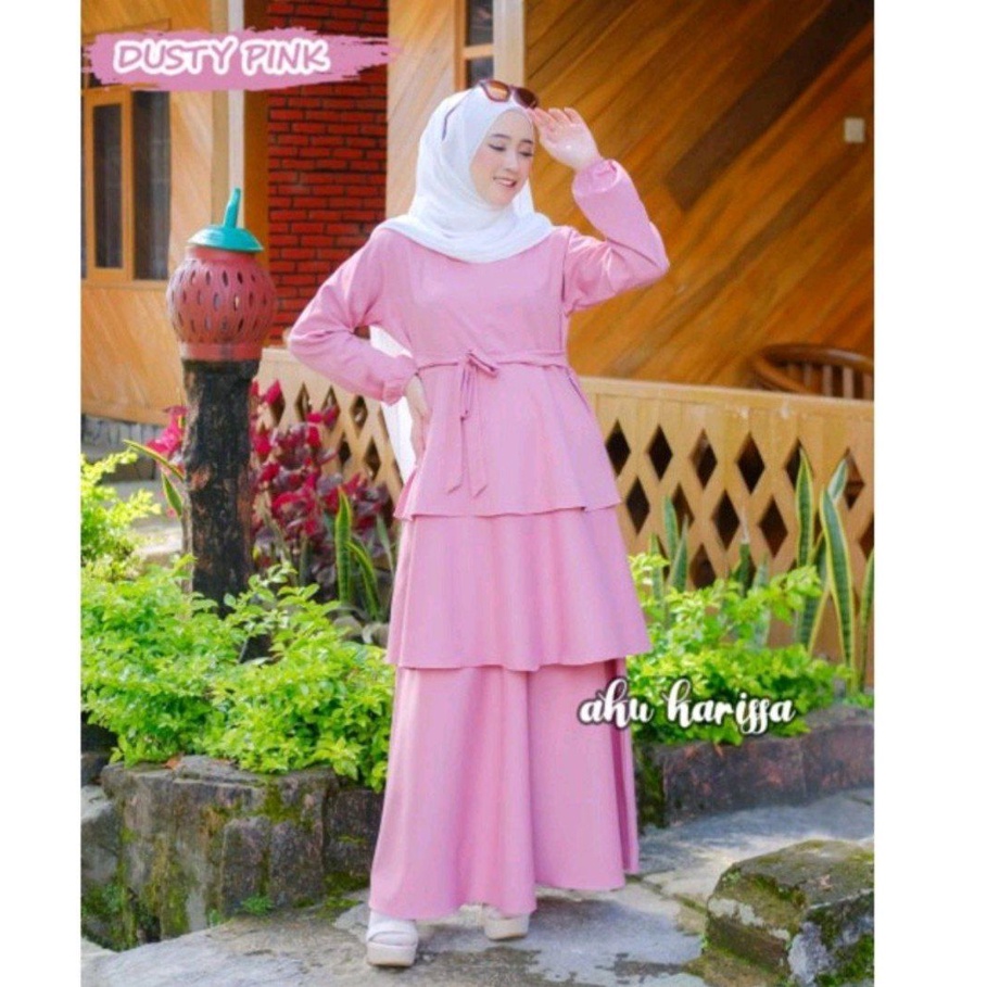 One Set Rok by Aku Karissa