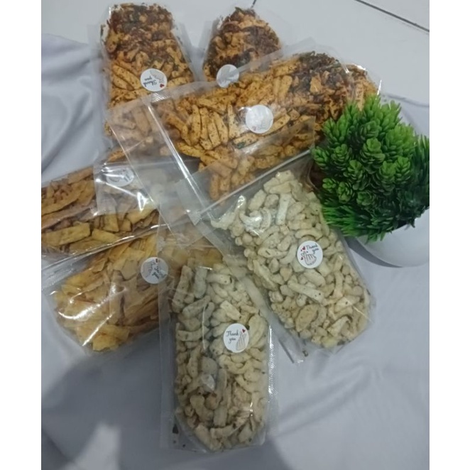 

BASRENG DAUN JERUK PEDES ,GURIH , BALADO , KERIPIK SINGKONG , KULIT PANGSIT