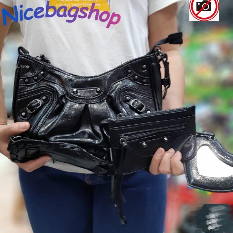 う 0Balen*ciaga Le Cagole half moon hobo tas balenc*aga import PALING BAGUS 32I