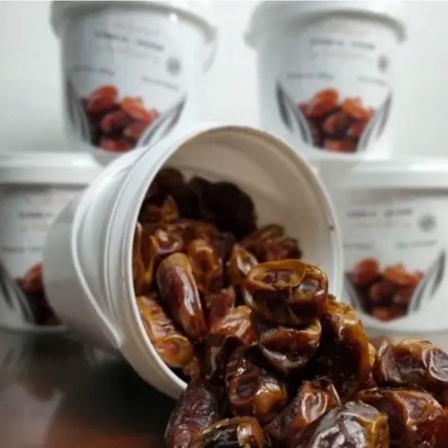 

Kurma Kemasan Ember Premium The Best Quality - SYS