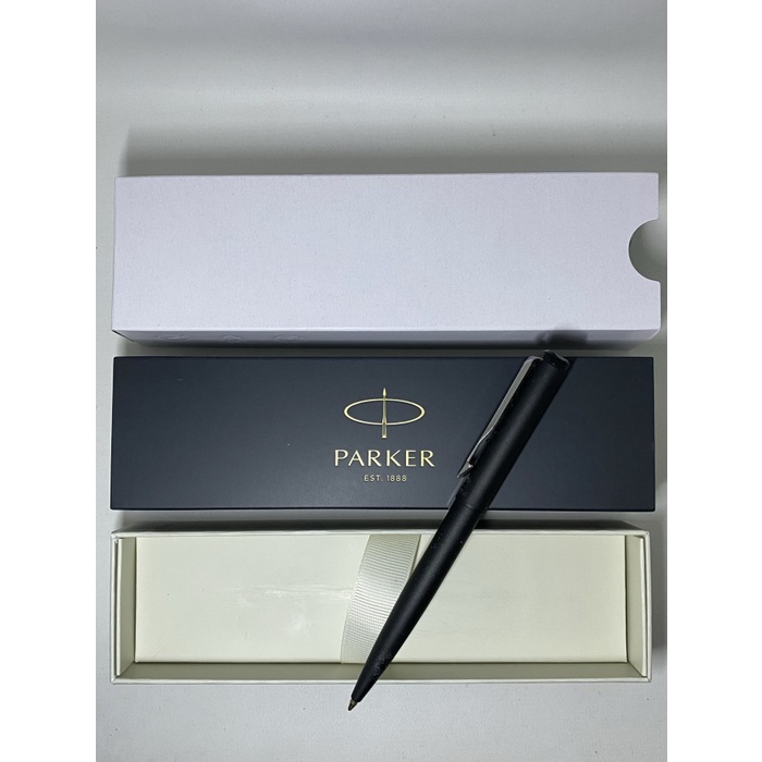 

Pulpen Parker Vektor M.Black Chrome Trim ( Klip Silver )
