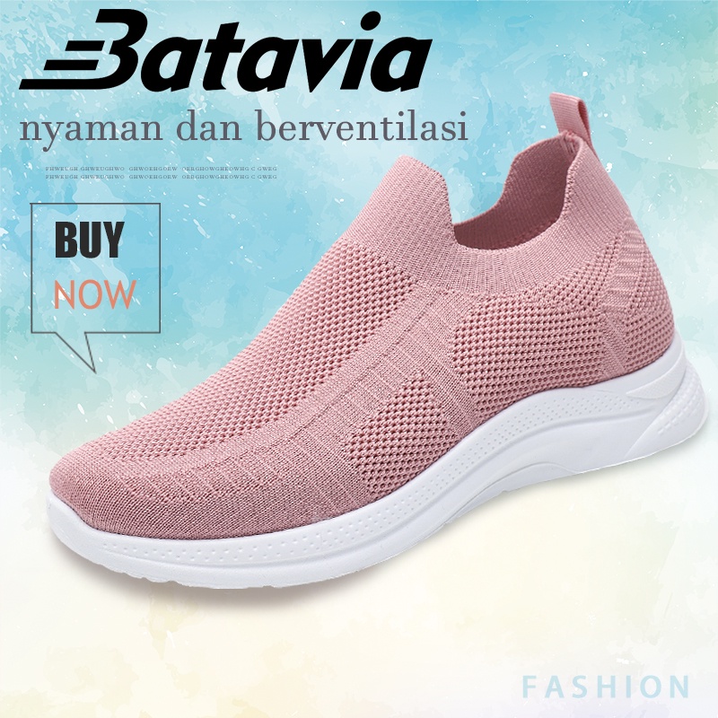 （COD）Batavia Sepatu olahraga wanita Korea mode baru yang lembut dan nyaman tenun terbang bernapas sepatu joging sepatu sekolah wanita hitam P3 P4 D5