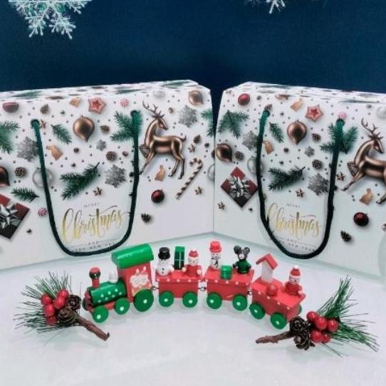 

TERJANGKAU HAMPERS NATAL ISI KUE KERING G6416BUJN