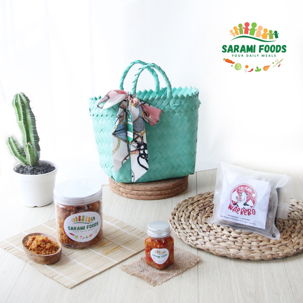 

Hampers/Parcel Lebaran/Tahun Baru/Birthday Gift Set B Sarami Foods
