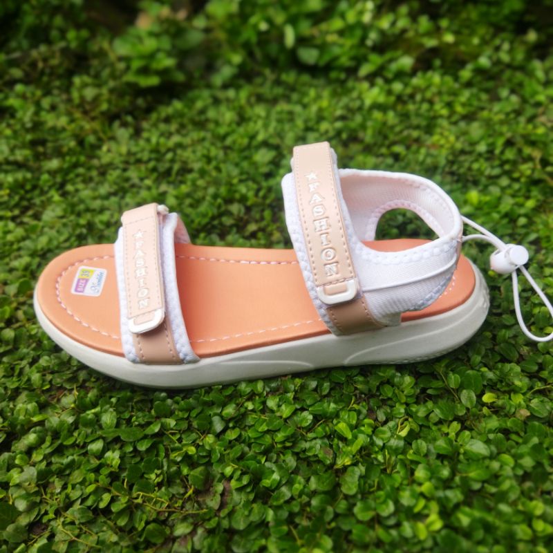 Sandal Gunung Wanita Sandal Outdoor Sandal Casual Original