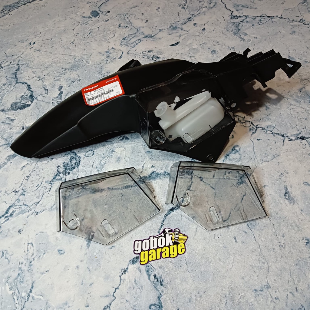 COVER TUTUP RESERVOIR HUNGGER AIRBLADE BENING SMOKE / COVER TUTUP RESERVOIR HUNGGER BENING / COVER TUTUP RESERVOIR SMOKE / COVER HUNGGER / COVER RESERVOIR HUNGGER AIRBLADE COVER RESERVOIR SPAKBOR MOTOR