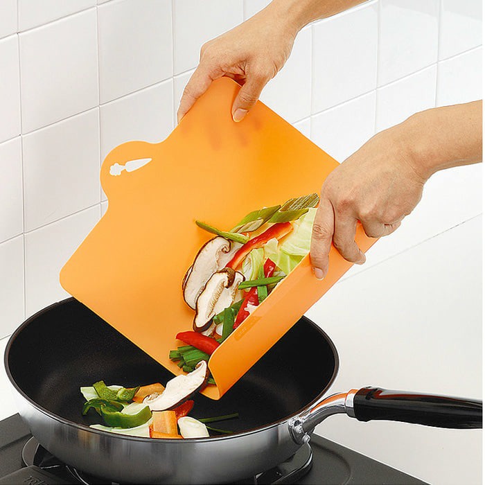 PROMO Talenan Plastik Lentur CB-03 Alas Potong Telenan warna plastik Chopping Cutting Board multifungsi-TERMURAH