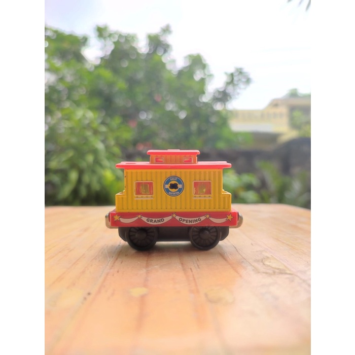 MAINAN THOMAS & FRIENDS GERBONG CARBOOSE - LEARNING CURVE TERMURAH