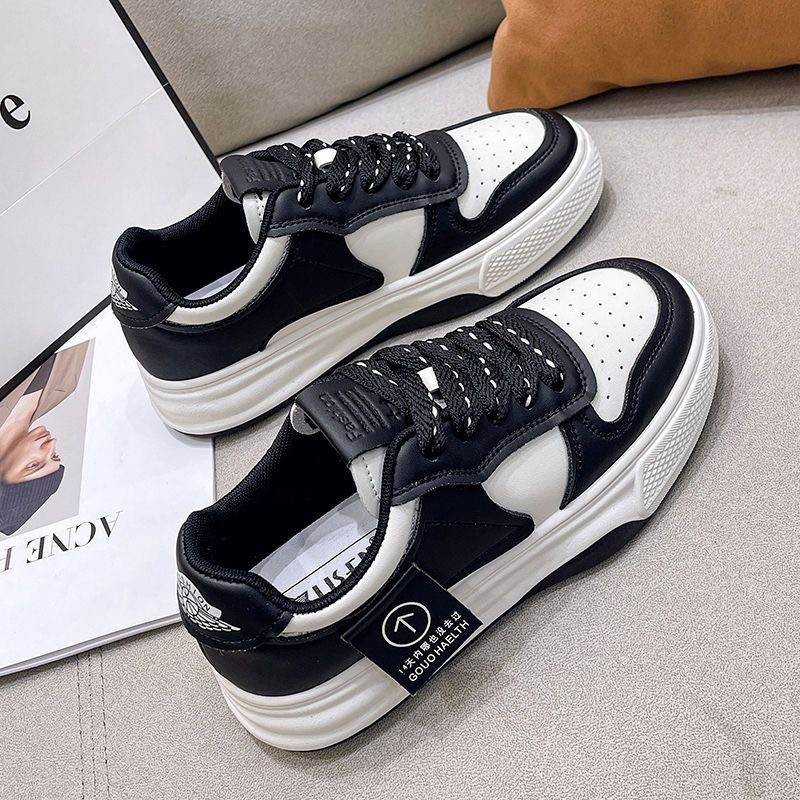 [ Import Design ] Sepatu Sneakers Wanita Import Premium Quality ID200