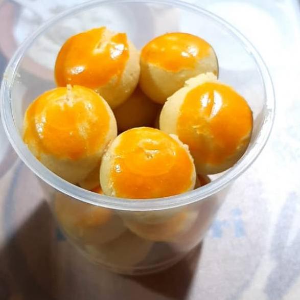 

Toko Spesial KUE NASTAR MINI CUP