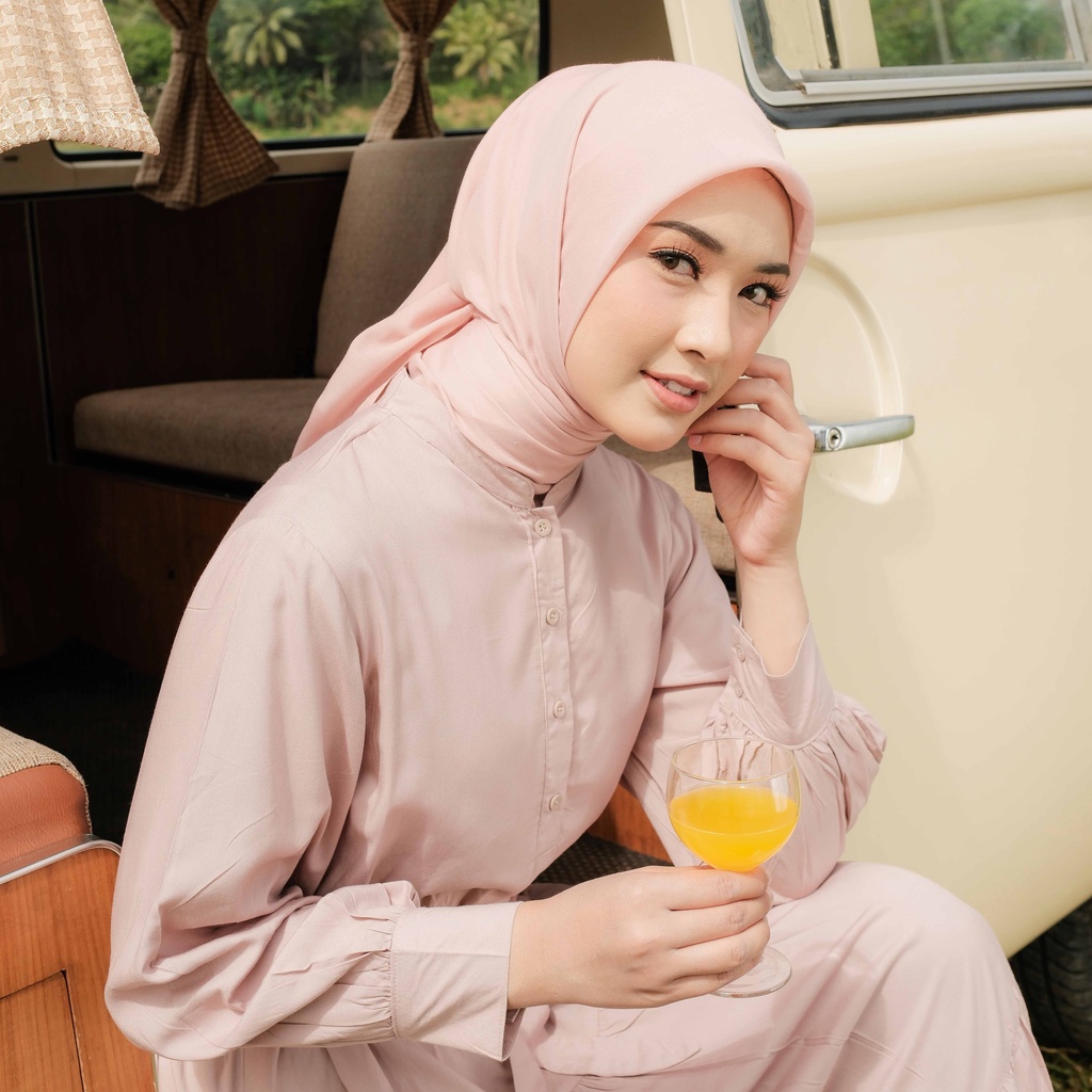 ALIF HIJAB POLOS SEGI EMPAT PARIS PREMIUM KOREA - DUSTY PINK ( SPL-D1-009 )