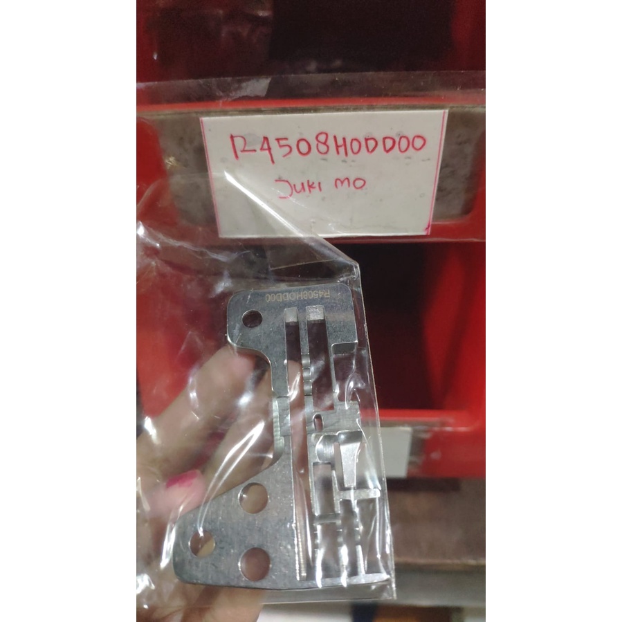 R4508H0DD00 Needle Plate Mesin Obras Juki MO