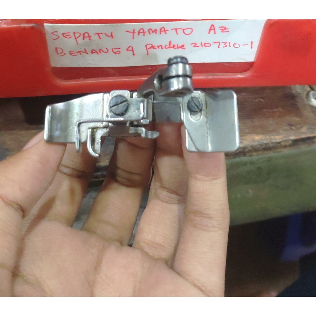 Sepatu Mesin Obras Industri Benang 4 Yamato AZ Benang 4