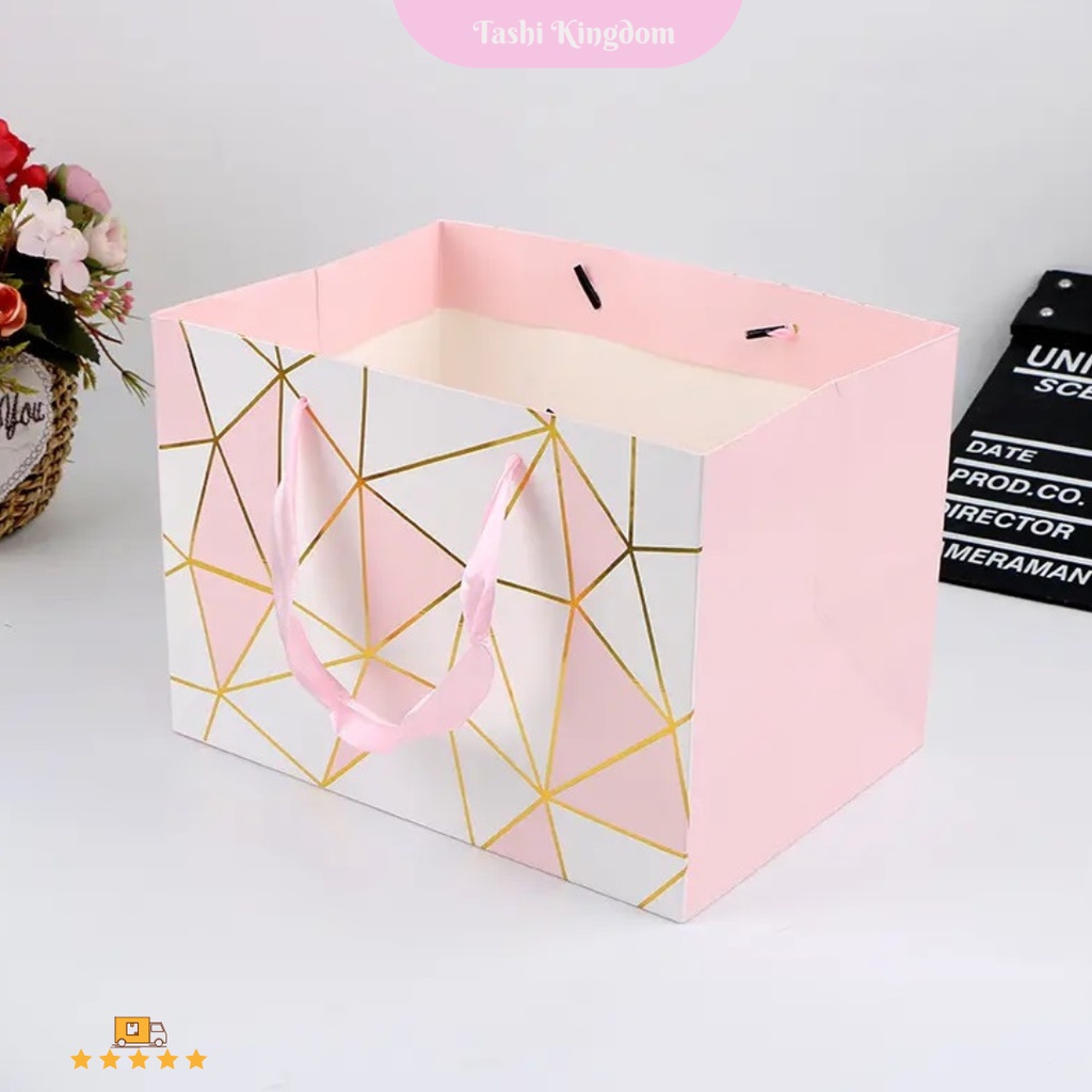 

Paper bag Kantong Pink M / Goodie Bag Tenteng Marmer Kantong Kotak / Kantong bungkus kado marble