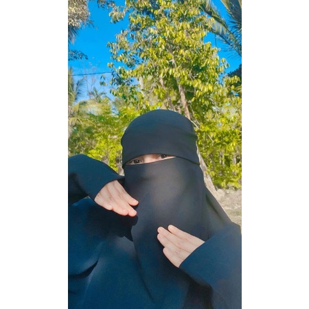 niqab poni