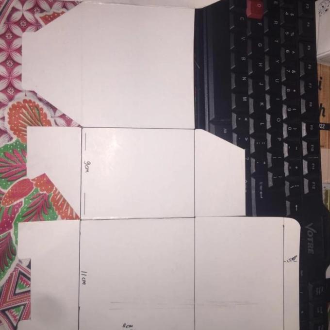 

piso bok diecut uk 11x9x10.5cm