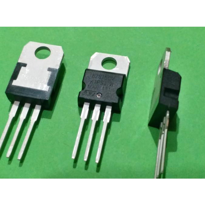 ic 7815 / L7815V / lm7815 / ic regulator tegangan 7815 muri33l Juara