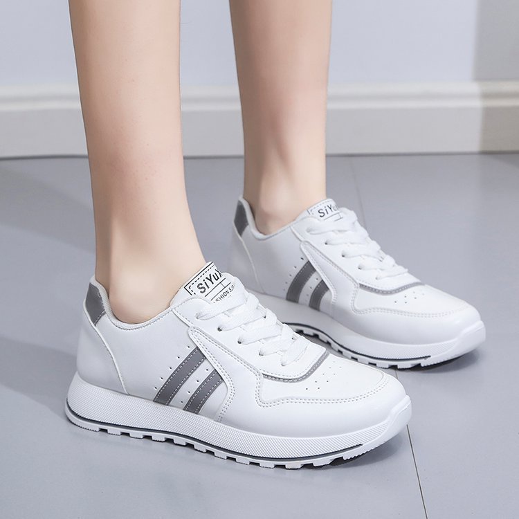 [ Import Design ] Sepatu Sneakers Wanita Import Premium Quality ID204