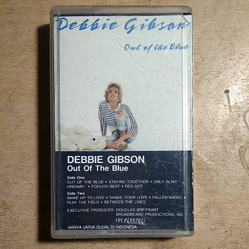 Kaset Album Debbie Gibson Out Of The Blue