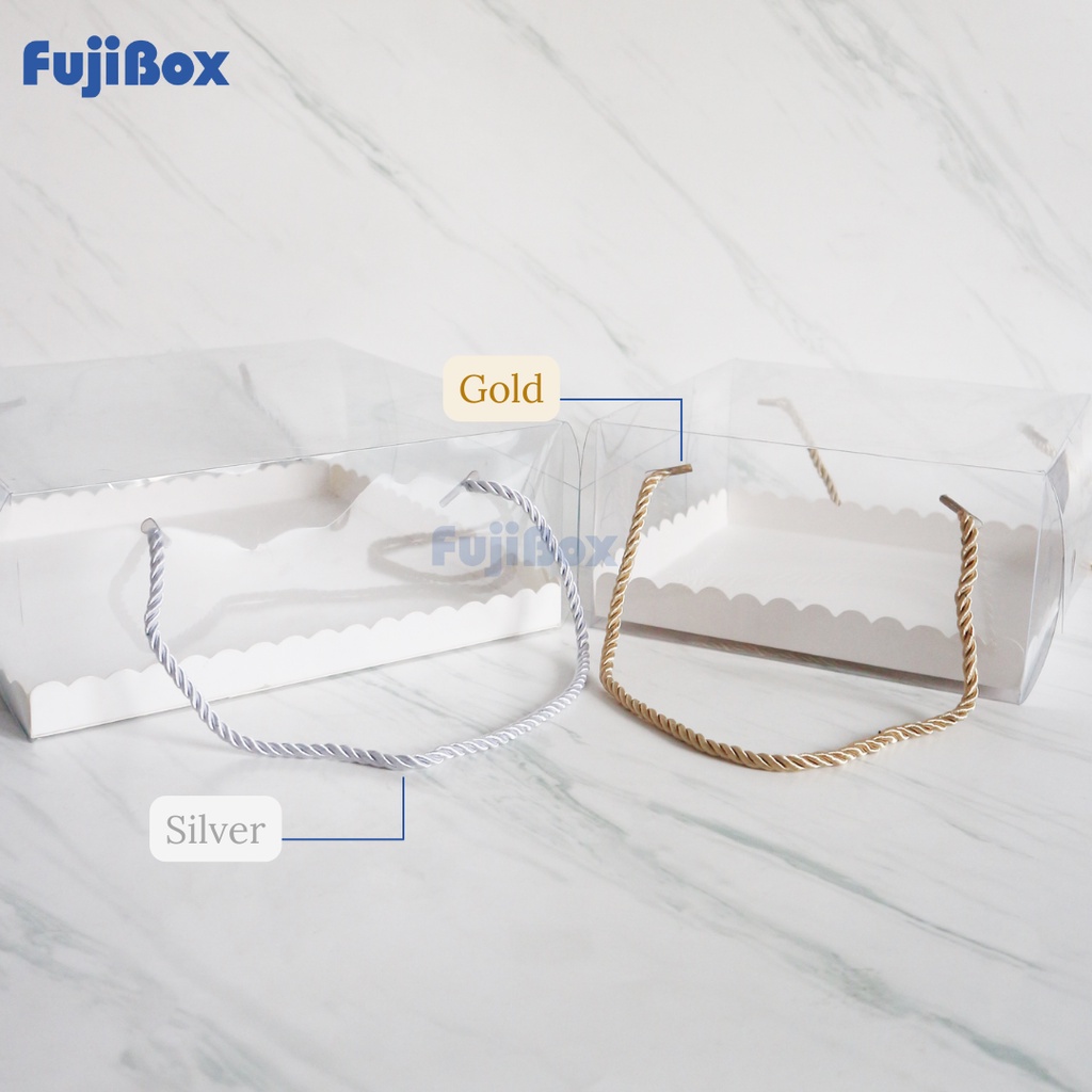 

Mika Box Tali Kotak Hampers Fujibox 25 x 25 x 15 (10 Pcs)