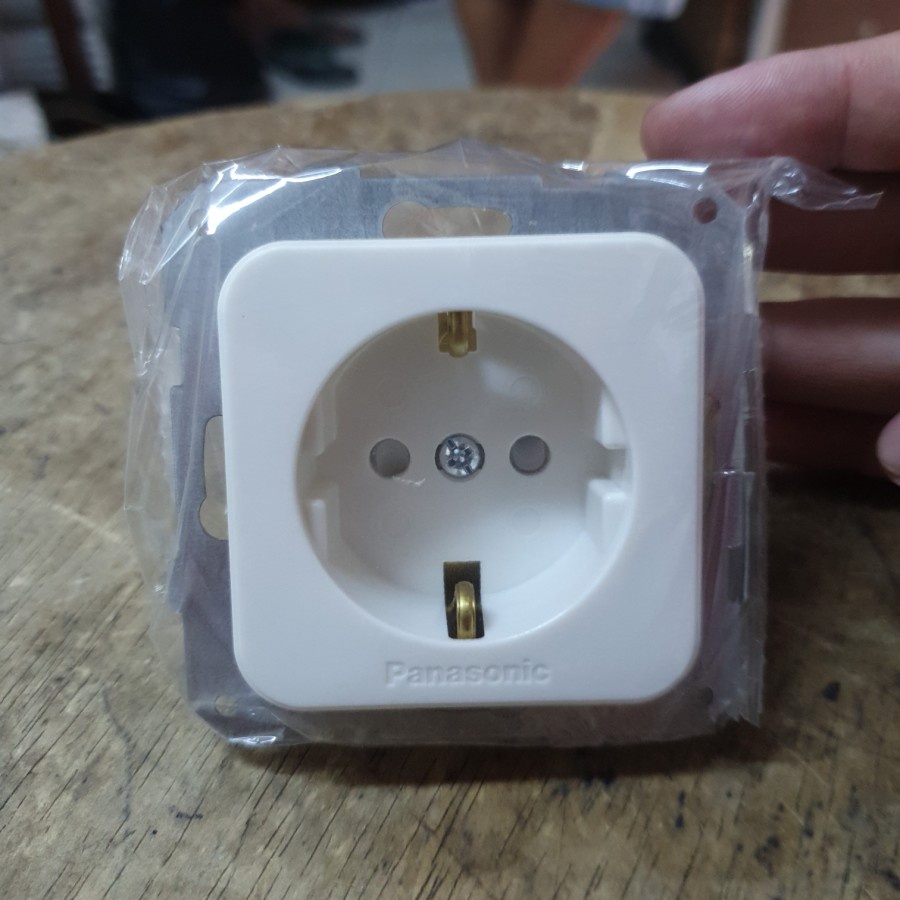 STOPKONTAK STOP KONTAK TANPA FRAME CP PANASONIC WEJ1121-7 WEJ 1121 7