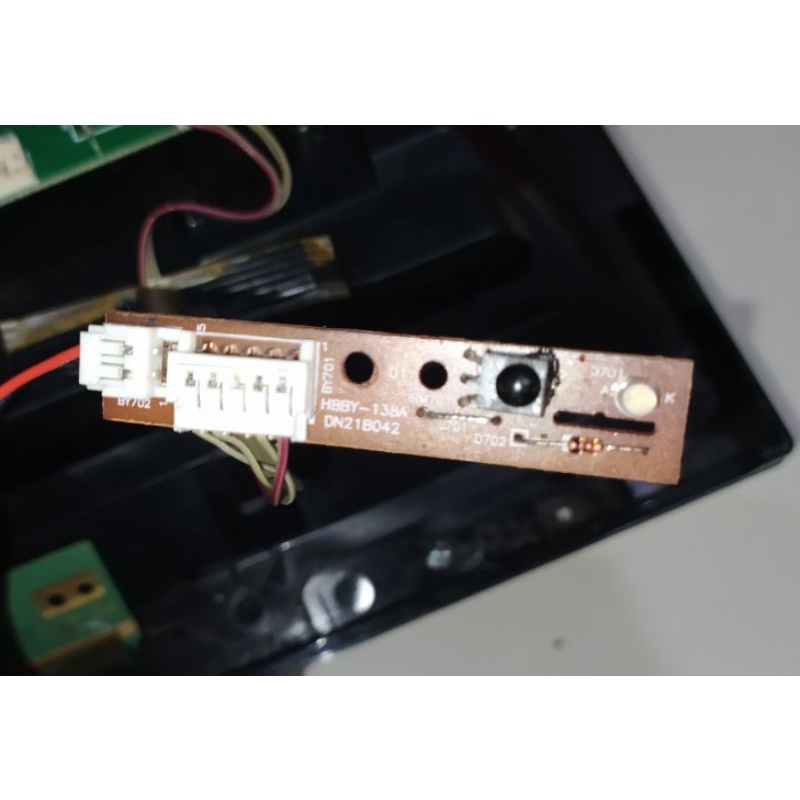 Mesin sensor remot TV LED polytron 24" tipe PLD 24T810 ORIGINAL normal