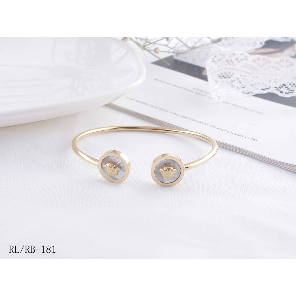 Gelang Titanium Cantik Perhiasan Fashion 823/0270/236/181