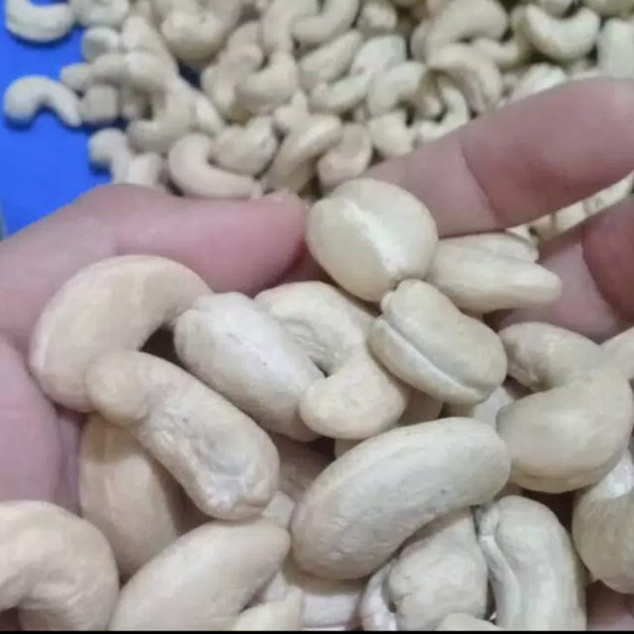 

Kacang mete mede Jumbo Sulawesi 500gr