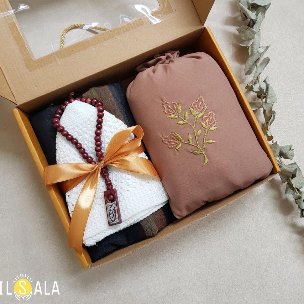 TERMURAH [BSPTMU] PAKET MUKENA DAN PECI DEWASA PACKING BOX KADO GURU, KADO NIKAH, PAKET COUPLE KADO 