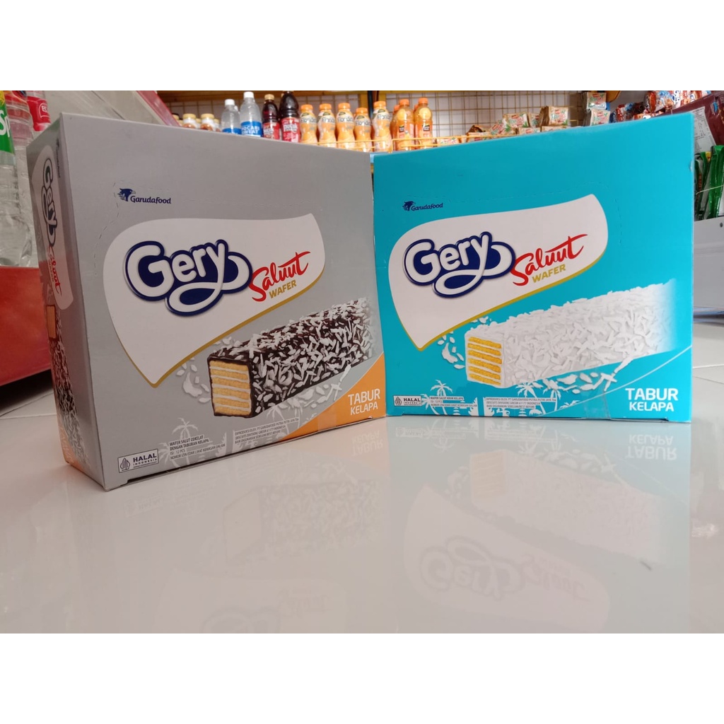 Gery Salut Wafer Cokelat Tabur Kelapa/Gery Salut Kelapa